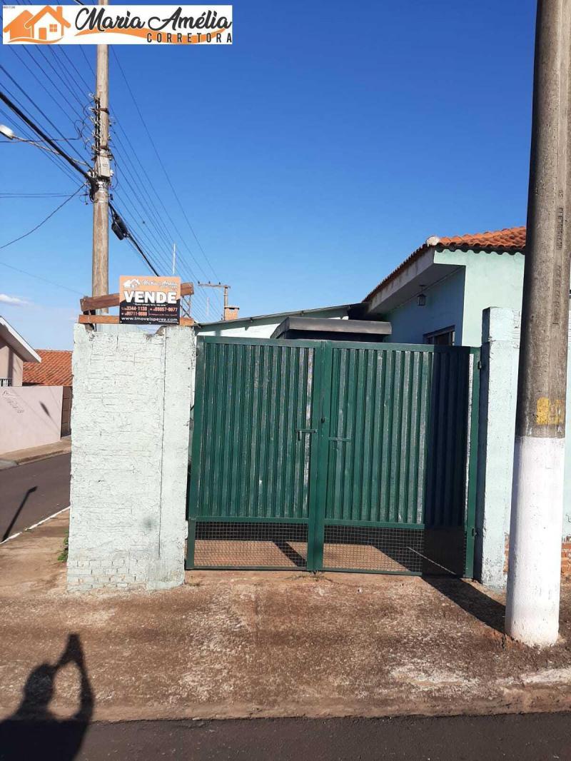 Casa para Venda em Bernardino de Campos-SP