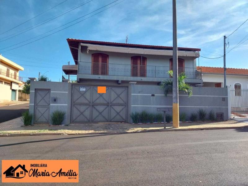 Casa para Venda em Santa Cruz do Rio Pardo-SP